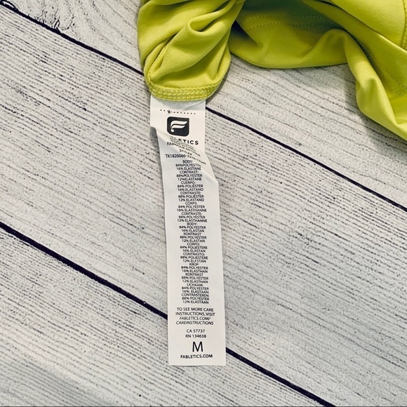 NWT Fabletics Neon Yellow Reese Tank Top - SZ M​​​​​​​​ - Picture 4 of 4